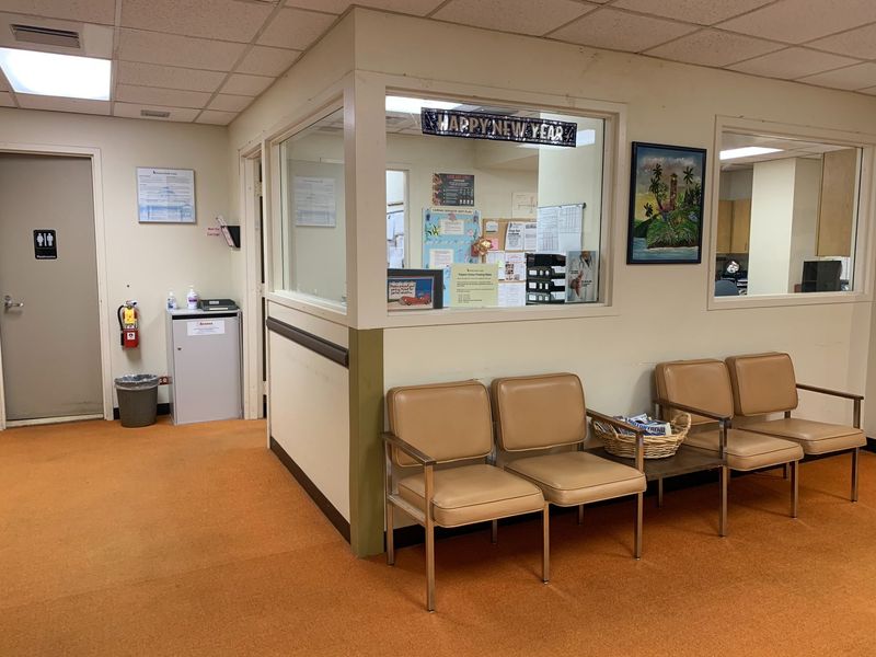 Mendirikan klinik baru