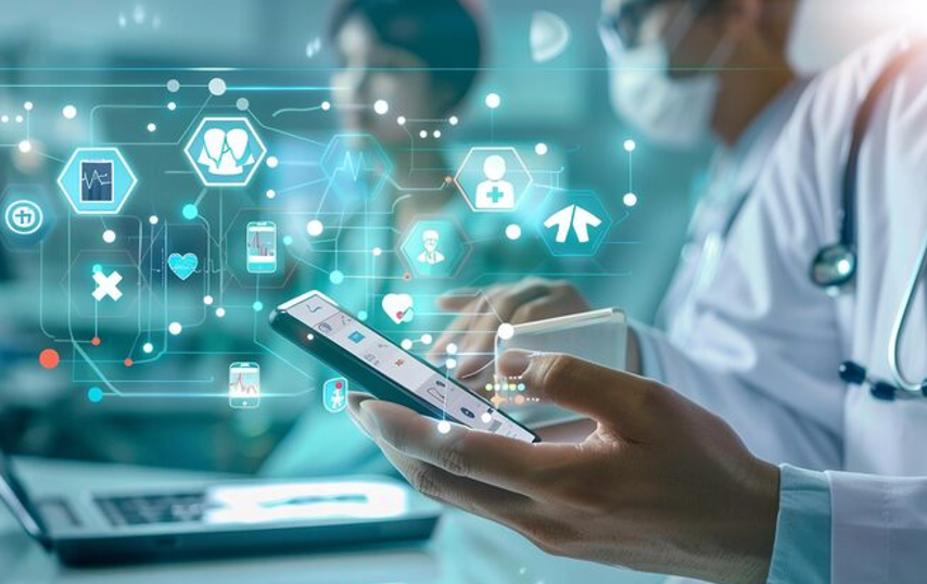Dokter menggunakan Rekam Medis Elektronik di fasilitas kesehatan