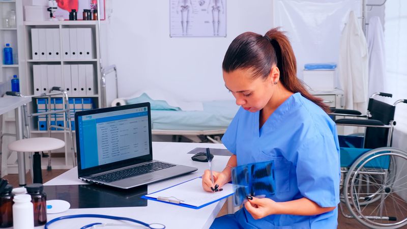permenkes wajibkan rekam medis elektronik
