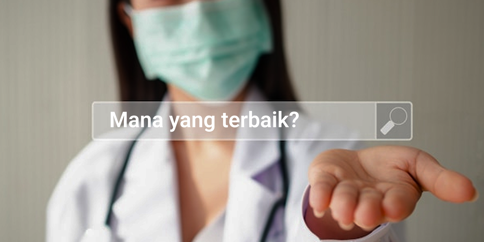 Ilustrasi tenaga kesehatan memilih aplikasi klinik untuk operasional